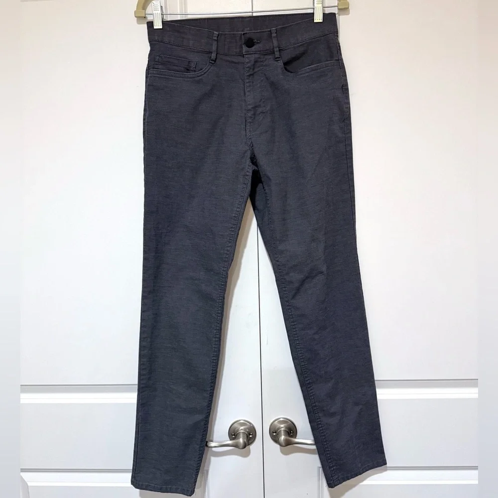 Haggar Men's Charcoal Chinos sz 30 * 32